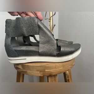Eileen Fisher Gunmetal Gray Sandal ~ Size 10